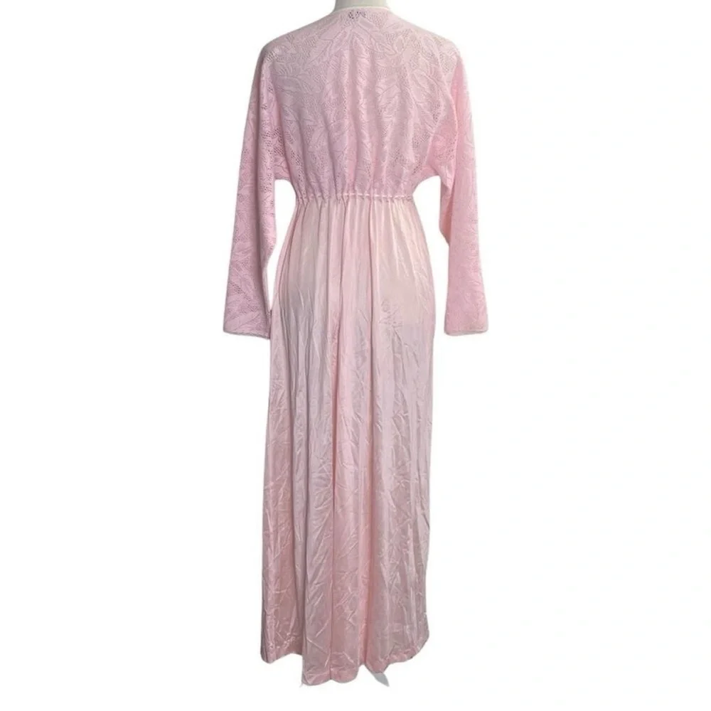 Vintage 70s Vanity Fair Pink Satin Lace Robe | Long Sleeve Boudoir Lounge Size M - Picture 5 of 10